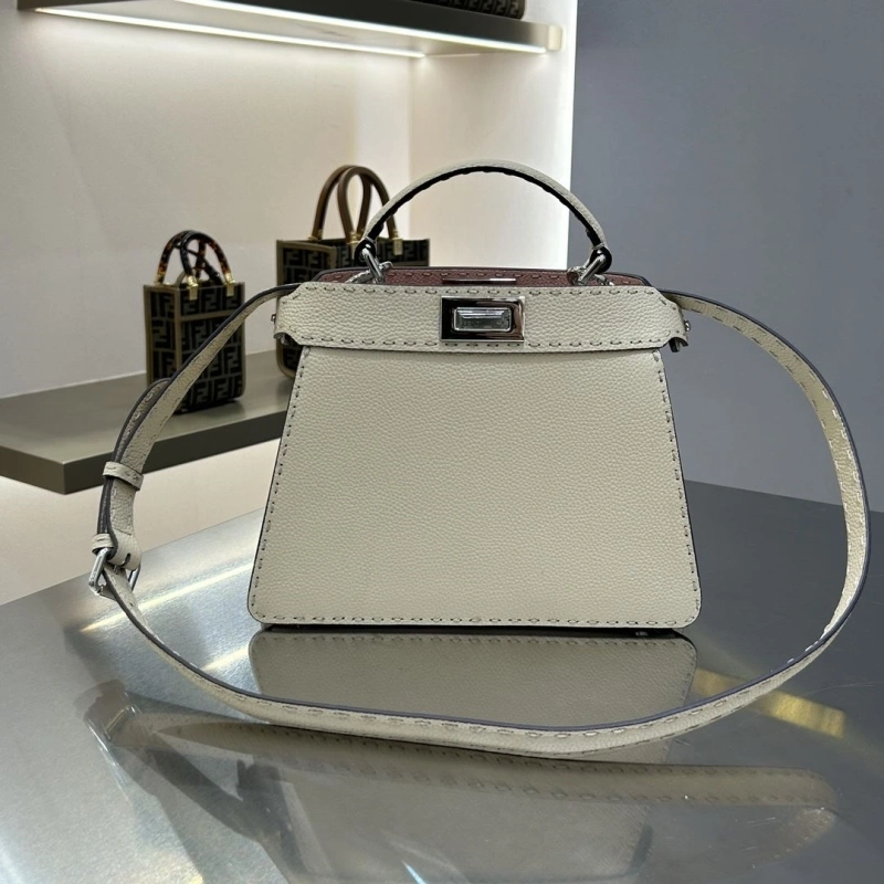 F**di top handle bags 4370-0005