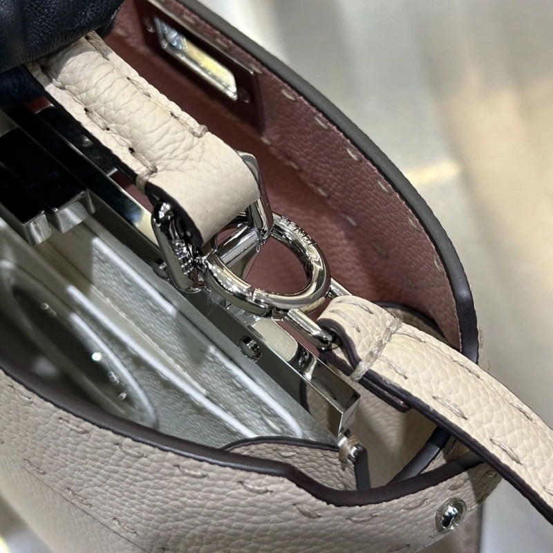 F**di top handle bags 4370-0005