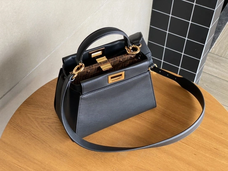 F**di top handle bags 4370-0019