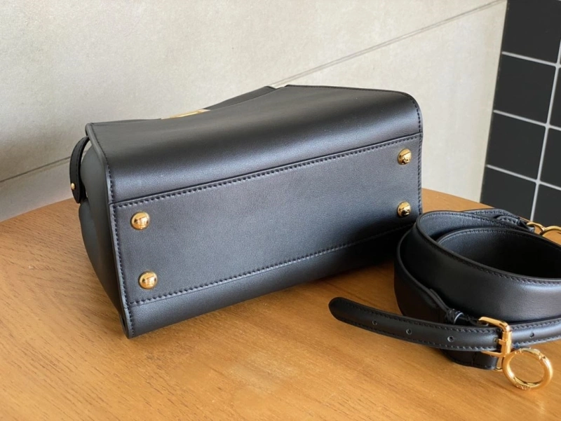 F**di top handle bags 4370-0019