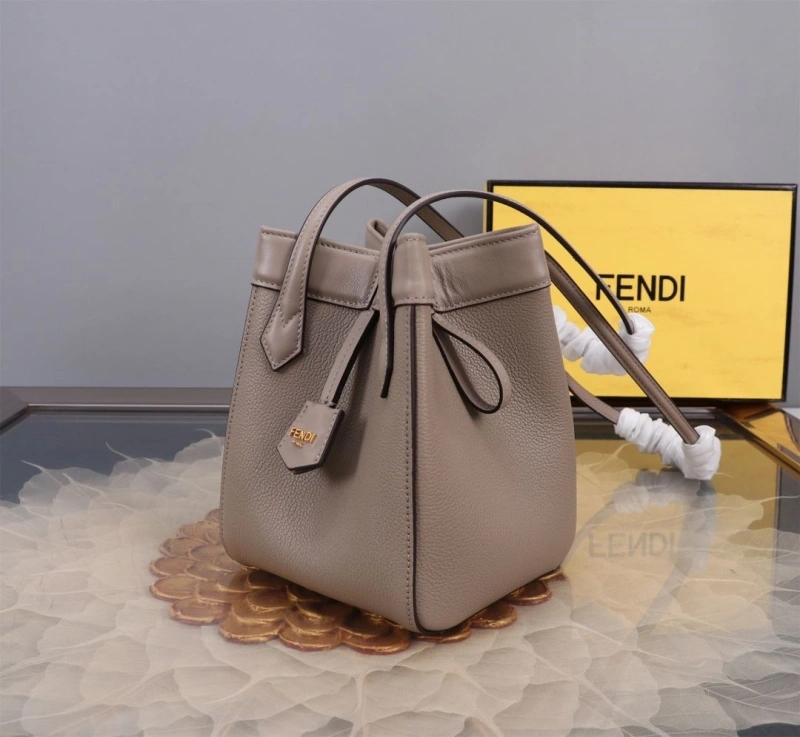 F**di shopping bags 4370-0052