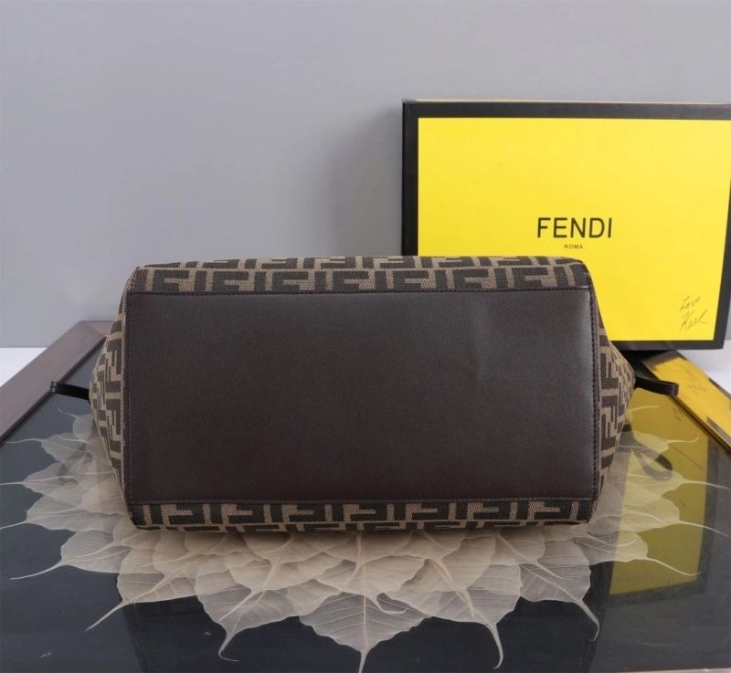 F**di shopping bags 4370-0056