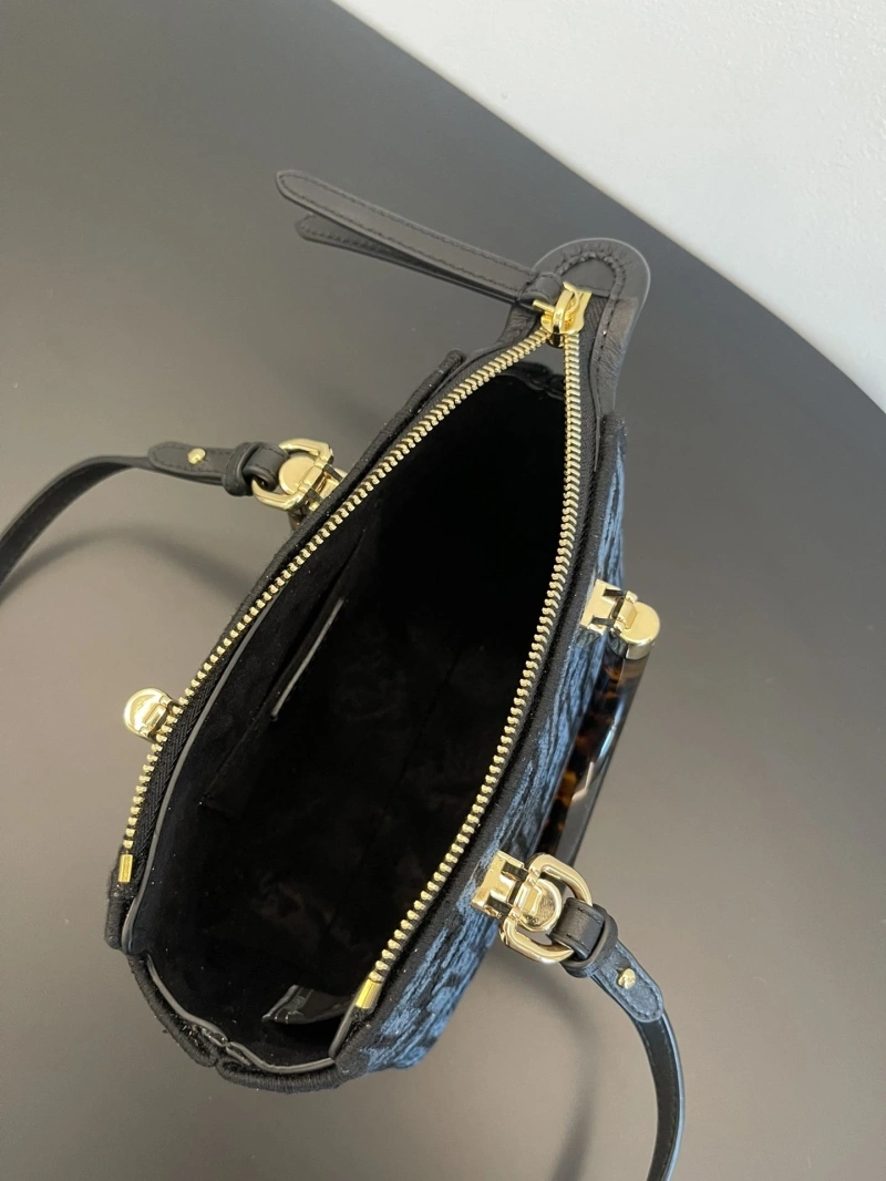 F**di top handle bags 4370-0083