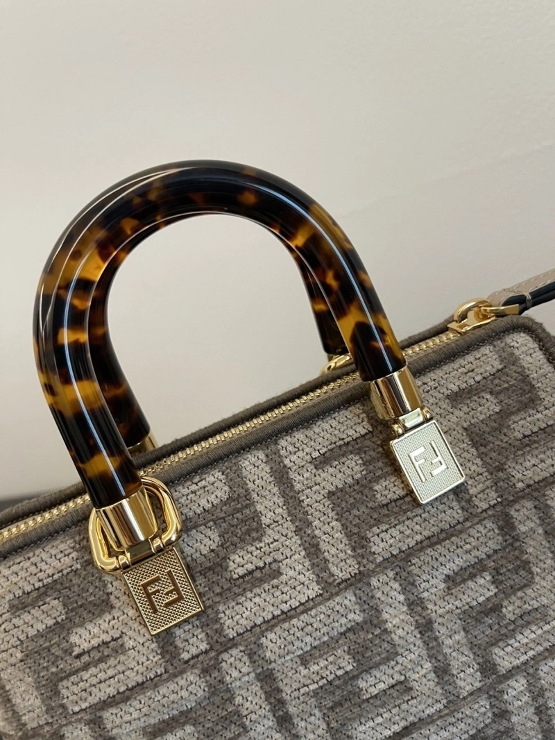 F**di top handle bags 4370-0084