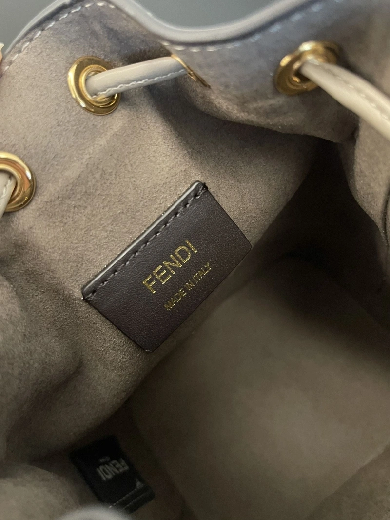 F**di bucket bags 4370-0088