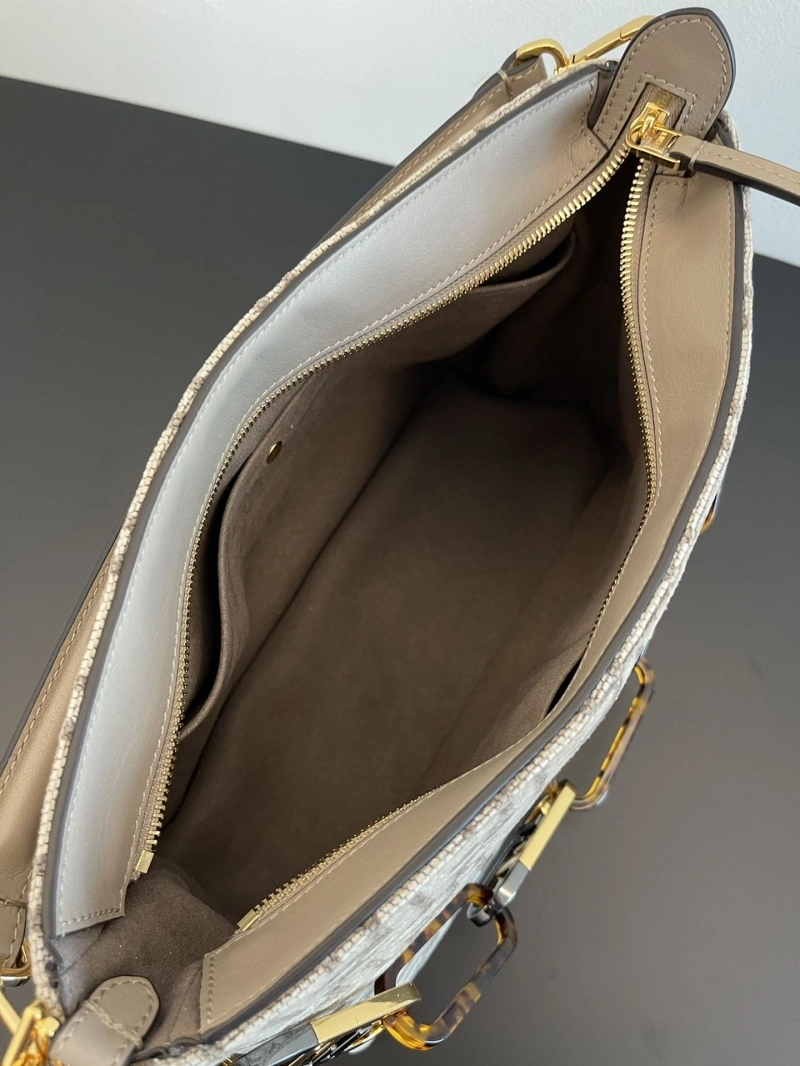 F**di top handle bags 4370-0092