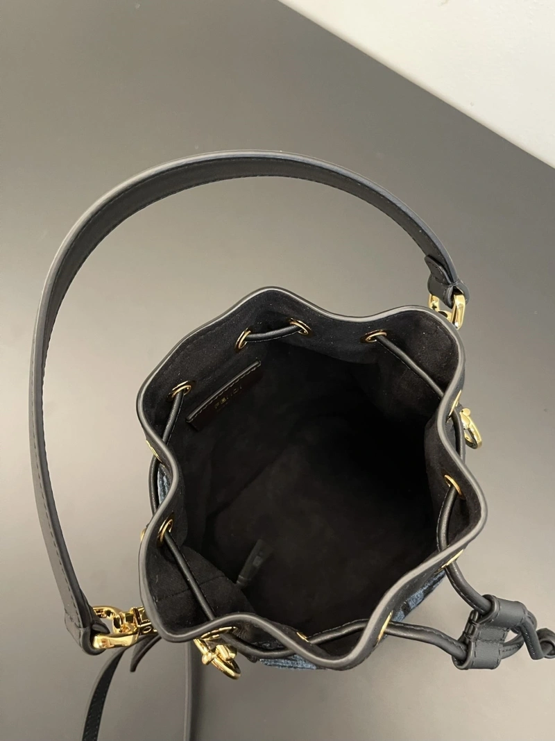 F**di bucket bags 4370-0094