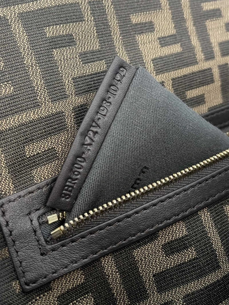 F**di baguette bags 4370-0105