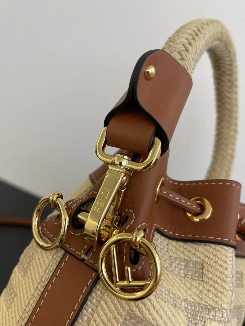 F**di bucket bags 4370-0108