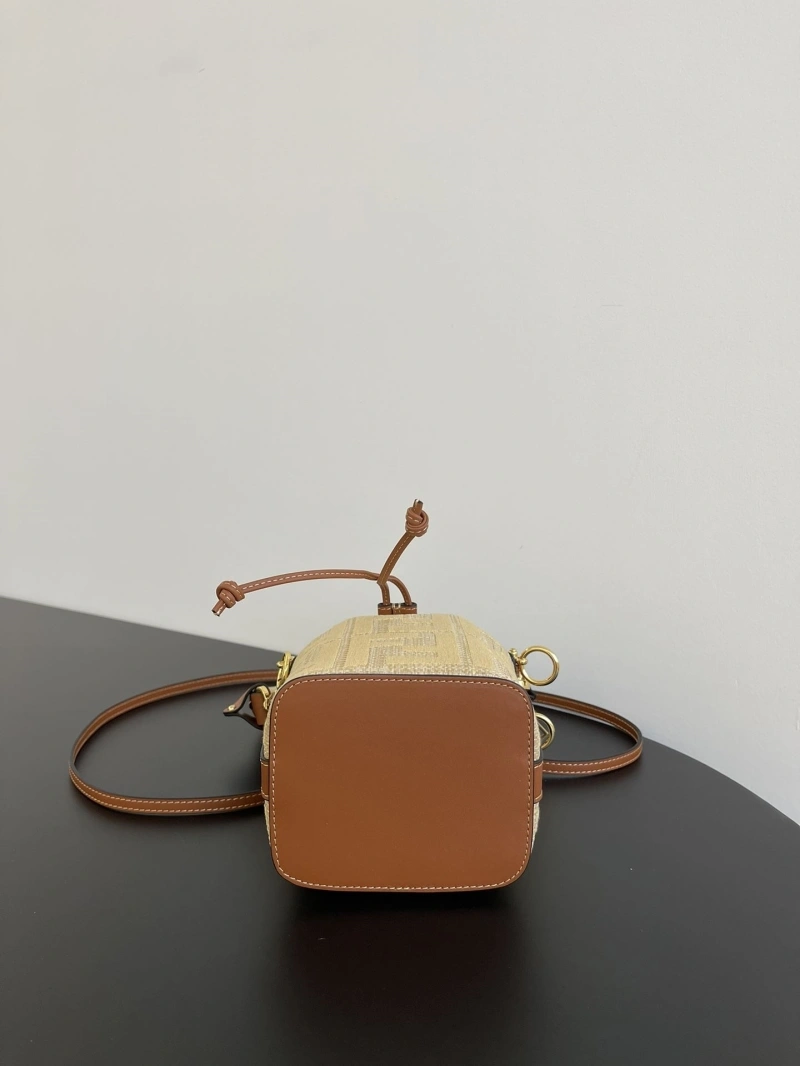 F**di bucket bags 4370-0108