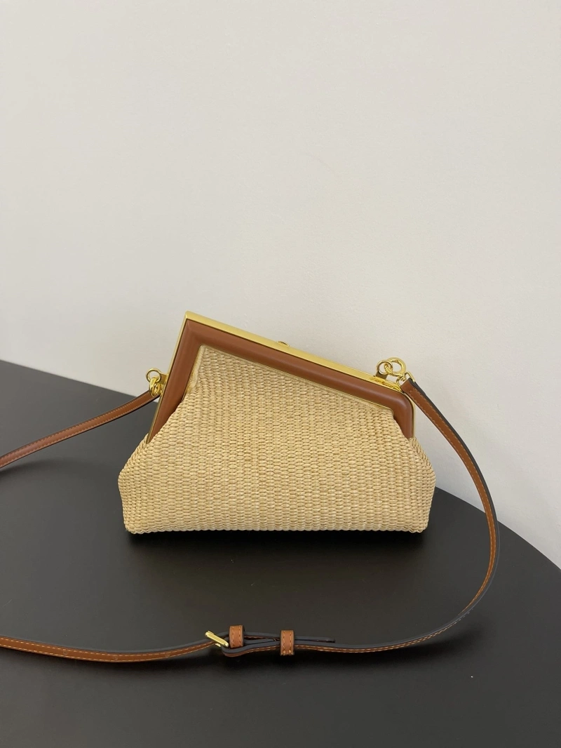 F**di first bags 4370-0110