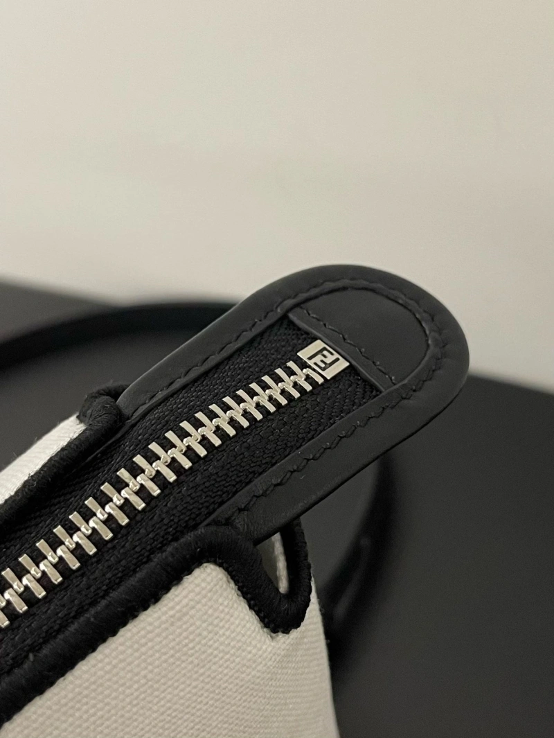F**di top handle bags 4370-0120
