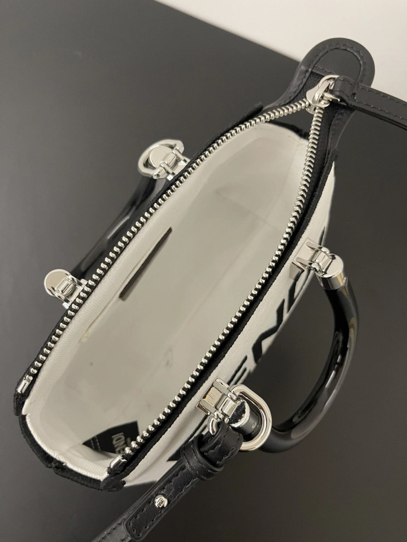 F**di top handle bags 4370-0120