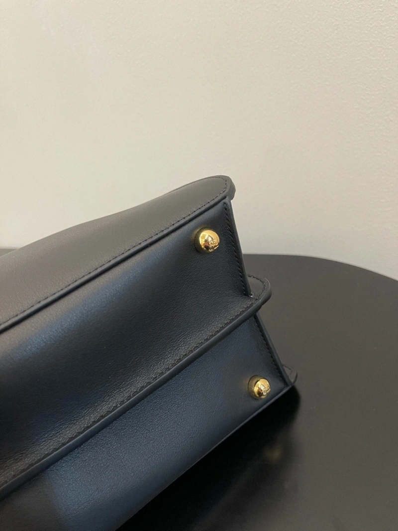 F**di top handle bags 4370-0205