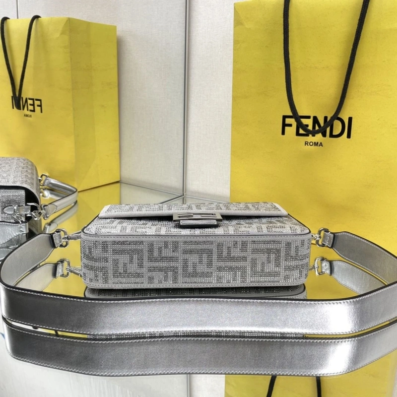 F**di baguette bags 4370-0278
