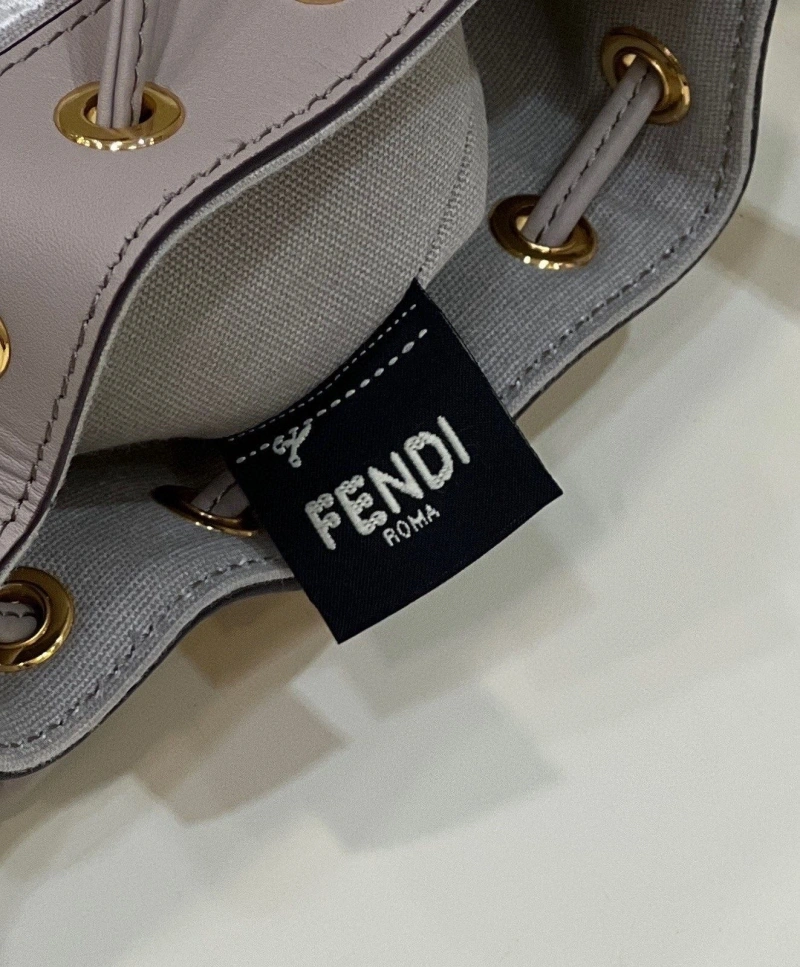 F**di bucket bags 4370-0310