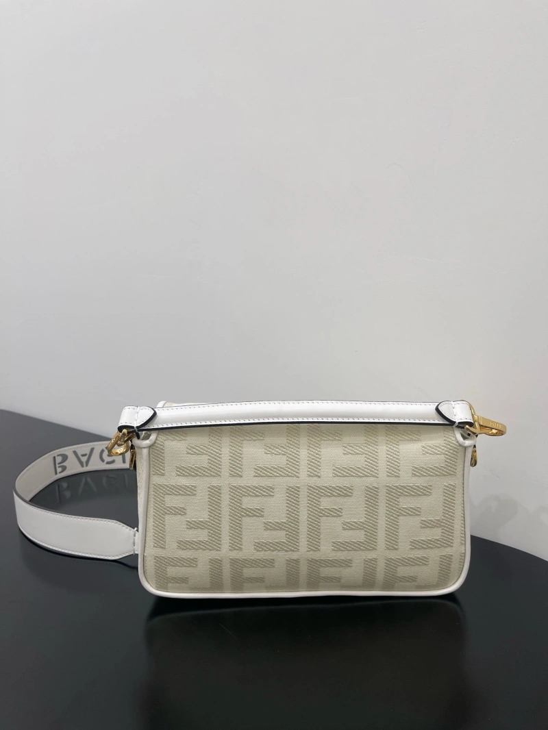 F**di baguette bags 4370-0328