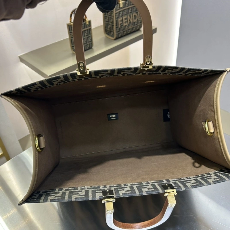 F**di shopping bags 4370-0356