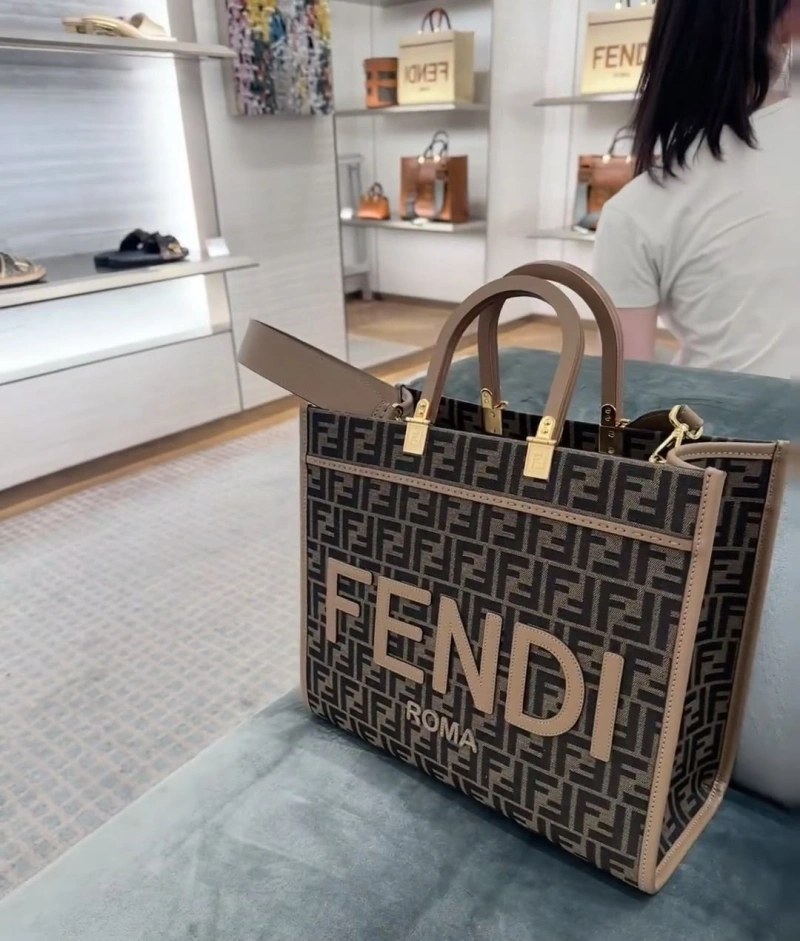 F**di shopping bags 4370-0357
