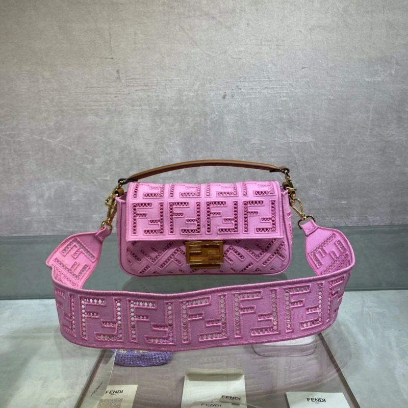 F**di baguette bags 4370-0365