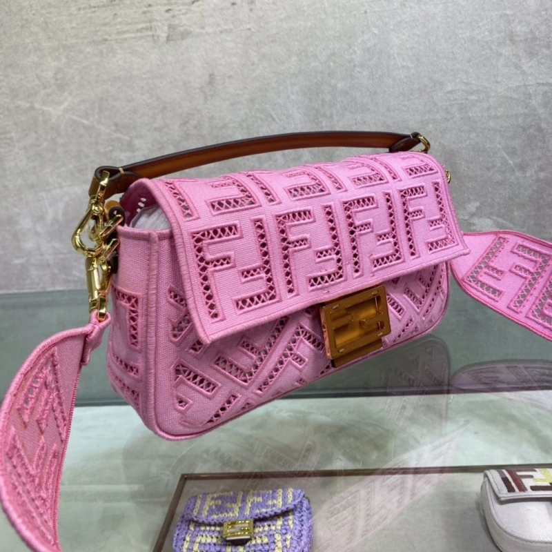 F**di baguette bags 4370-0365