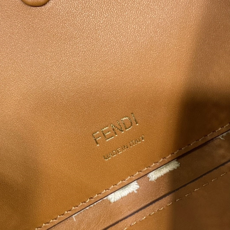 F**di baguette bags 4370-0367