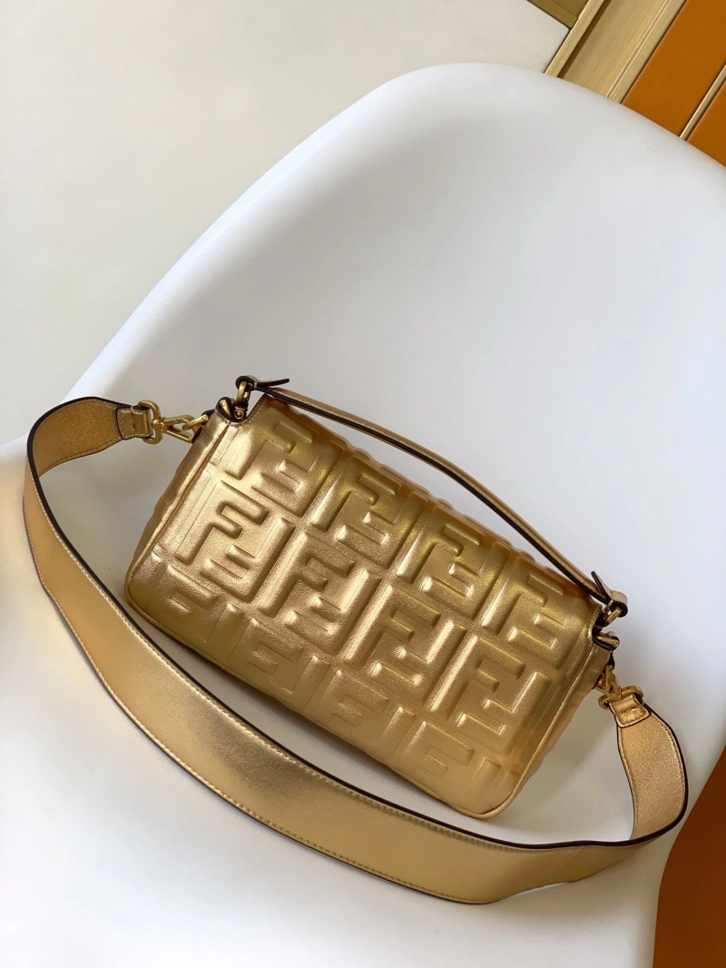 F**di baguette bags 4370-0412