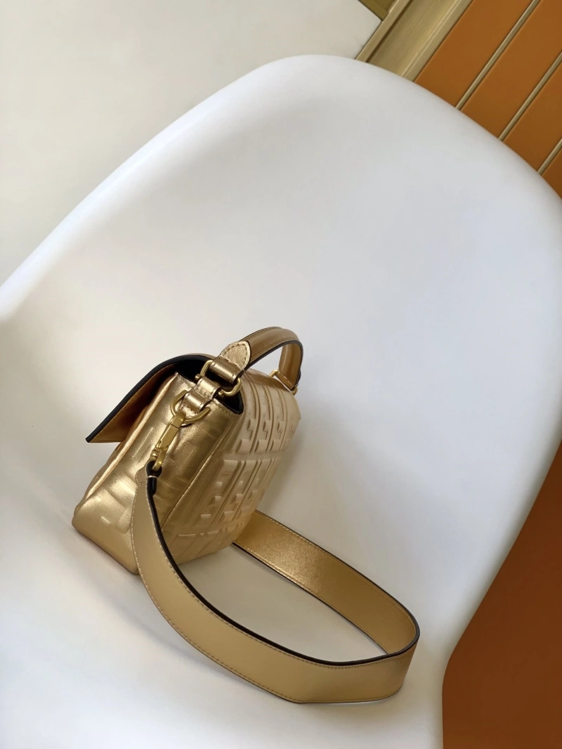 F**di baguette bags 4370-0412