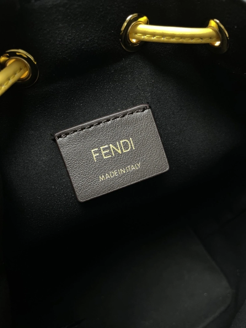F**di bucket bags 4370-0583
