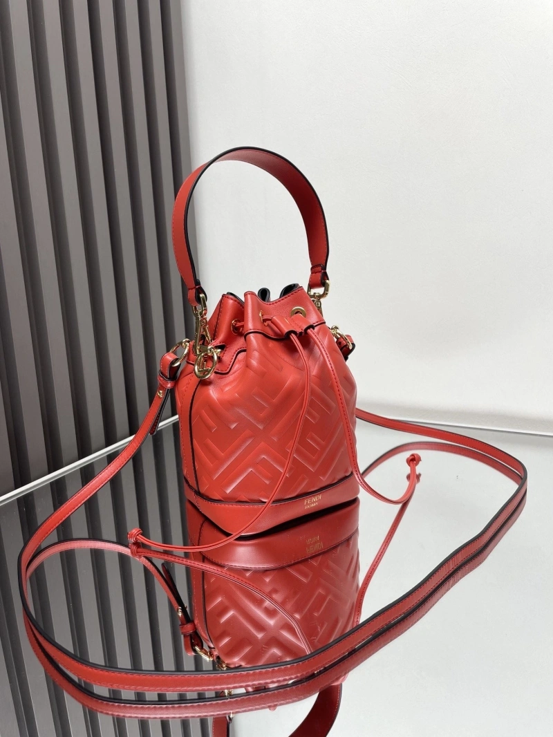 F**di bucket bags 4370-0584