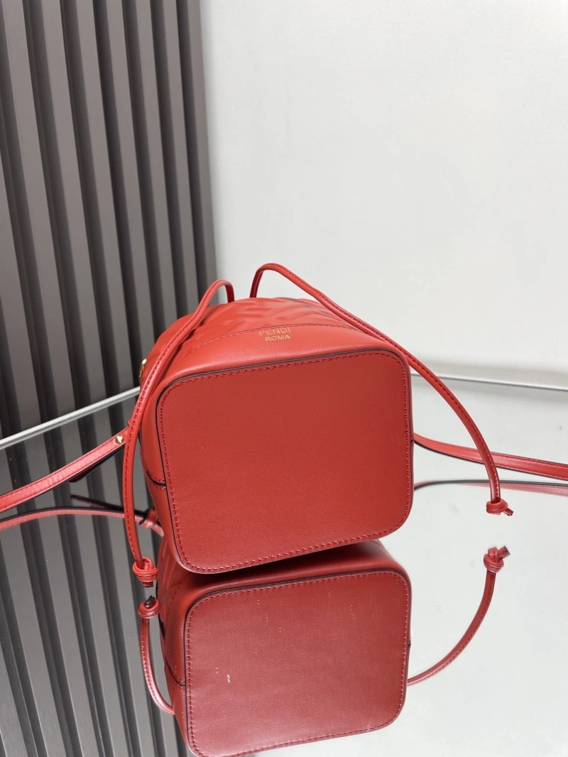 F**di bucket bags 4370-0584