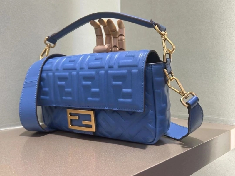 F**di baguette bags 4370-0589