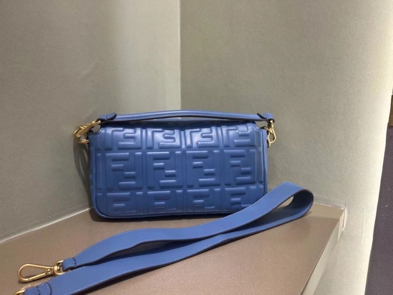 F**di baguette bags 4370-0589