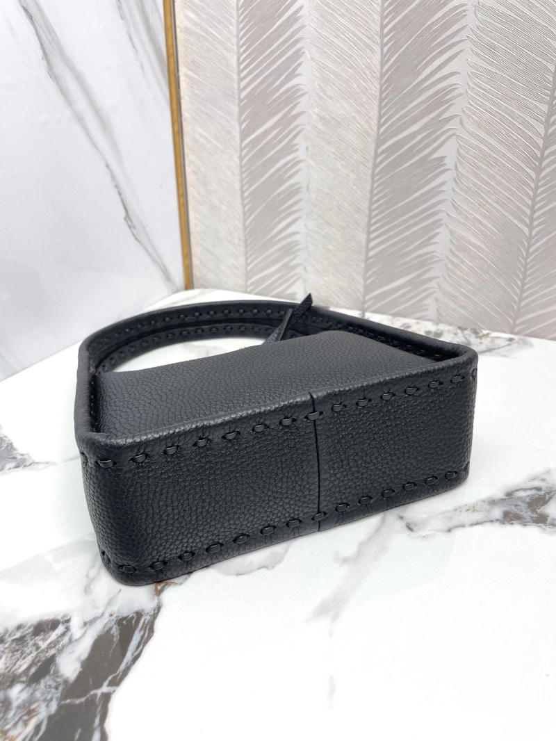 F**di top handle bags 4370-0639