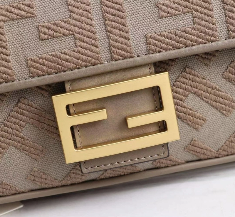 F**di baguette bags 4370-0640