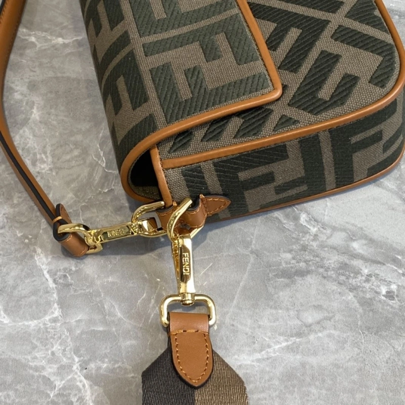 F**di baguette bags 4370-0641