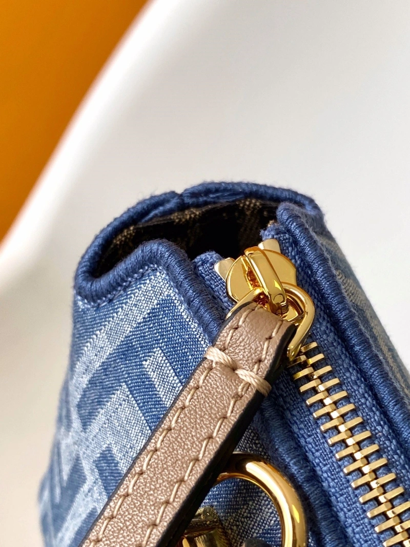 F**di top handle bags 4370-0670