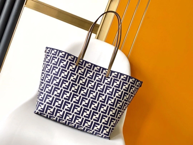 F**di shopping bags 4370-0671