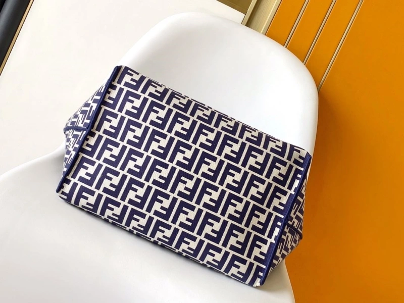 F**di shopping bags 4370-0671