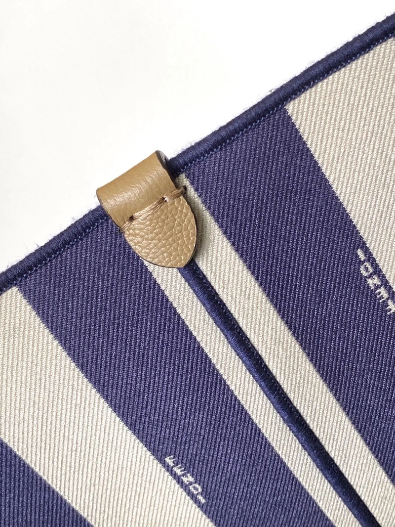 F**di shopping bags 4370-0671