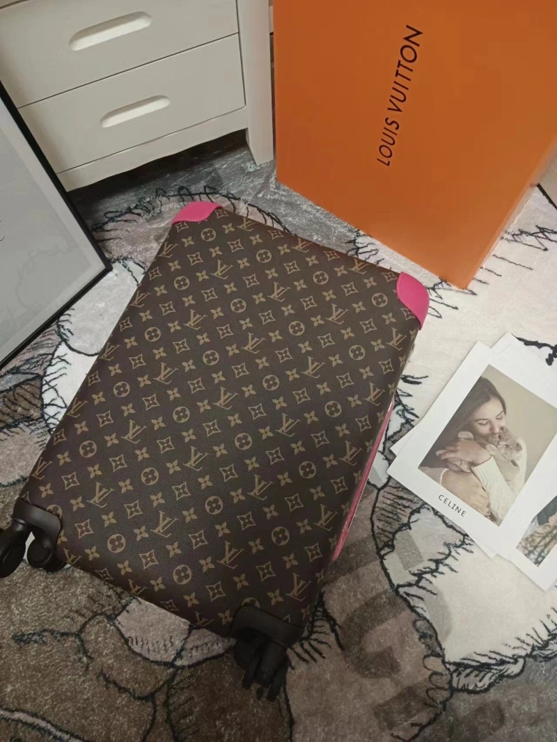 LV Suitcase 4461-0001