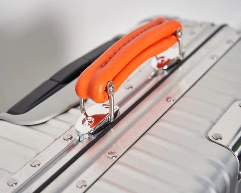 R1m0wa suitcase 4461-0050