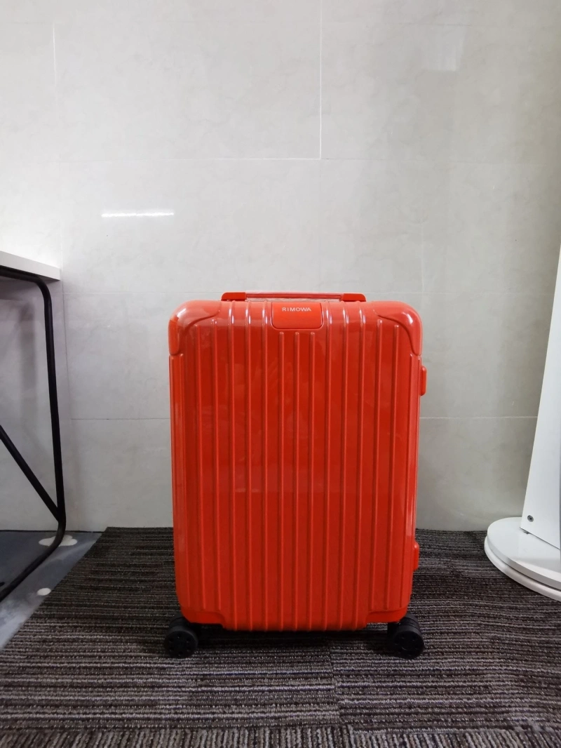 R1m0wa suitcase 4461-0072