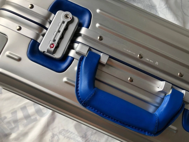 R1m0wa suitcase 4461-0119
