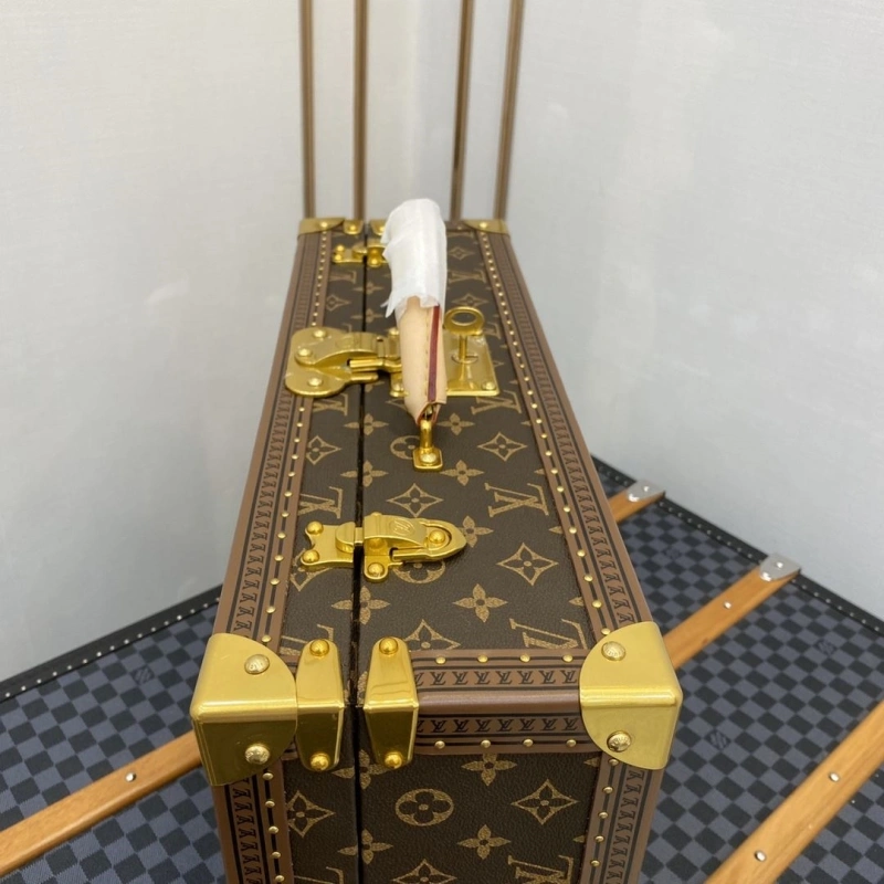 LV Suitcase 4461-0140