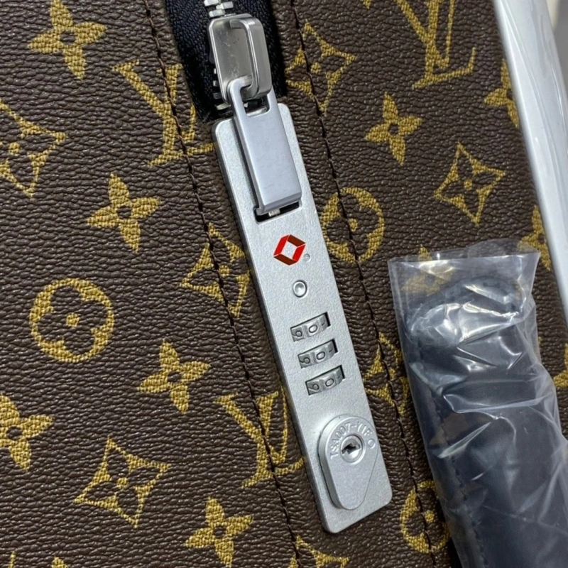 LV Suitcase 4461-0273