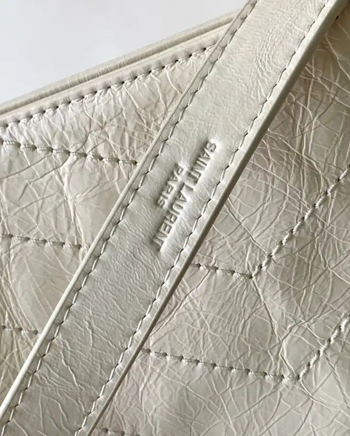 Gvc*1 satchel bags 4837a-0004
