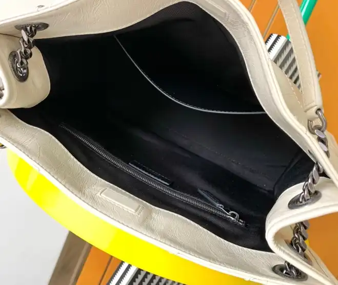 Gvc*1 satchel bags 4837a-0004