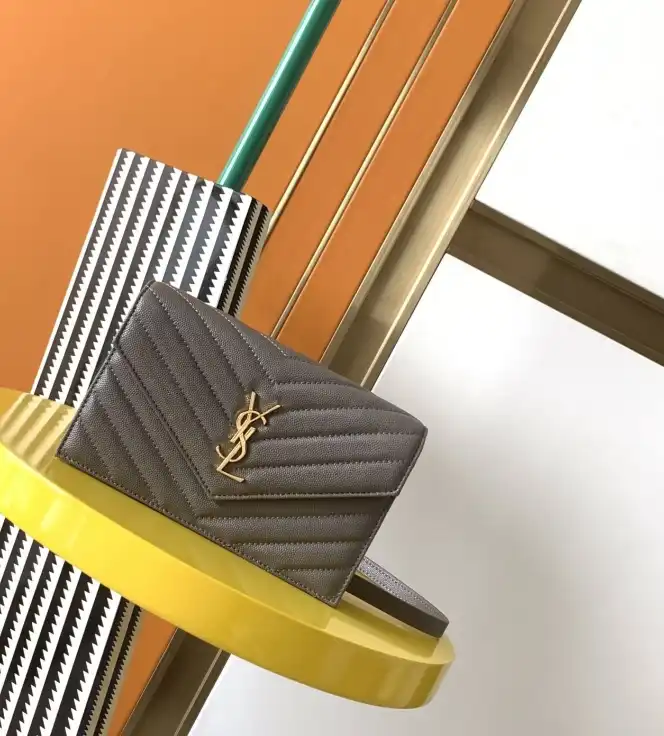 Gvc*1 satchel bags 4837a-0015