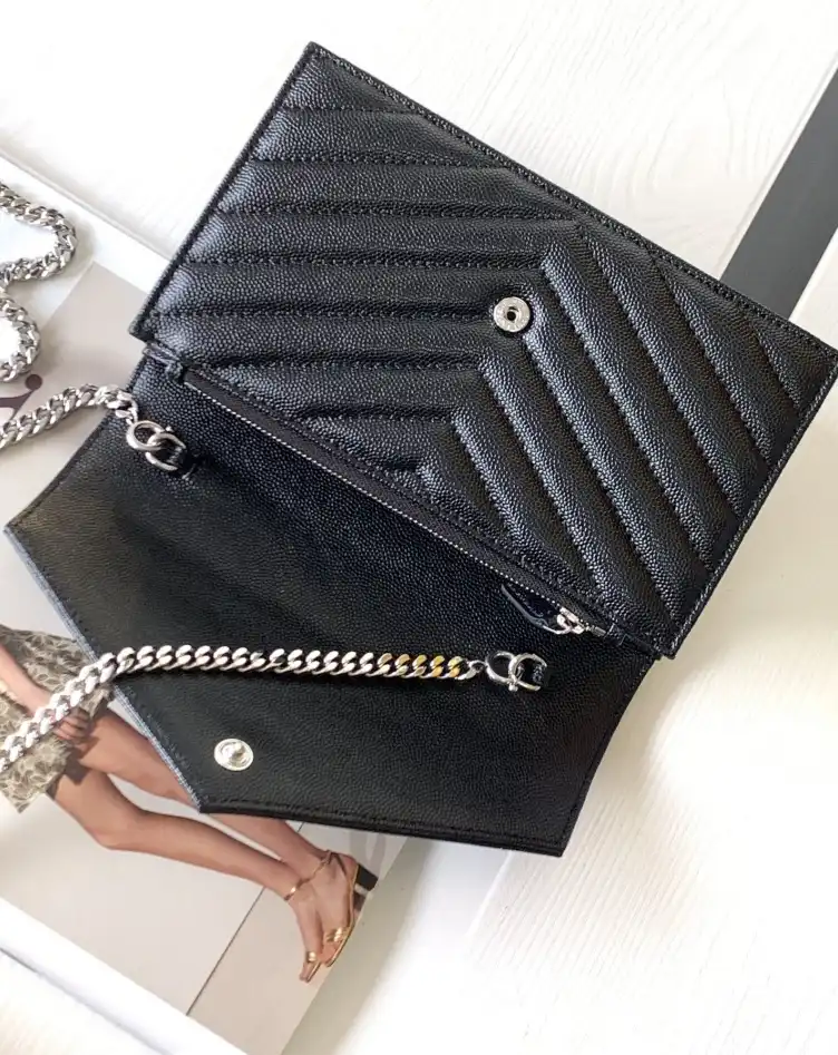 Gvc*1 satchel bags 4837a-0022